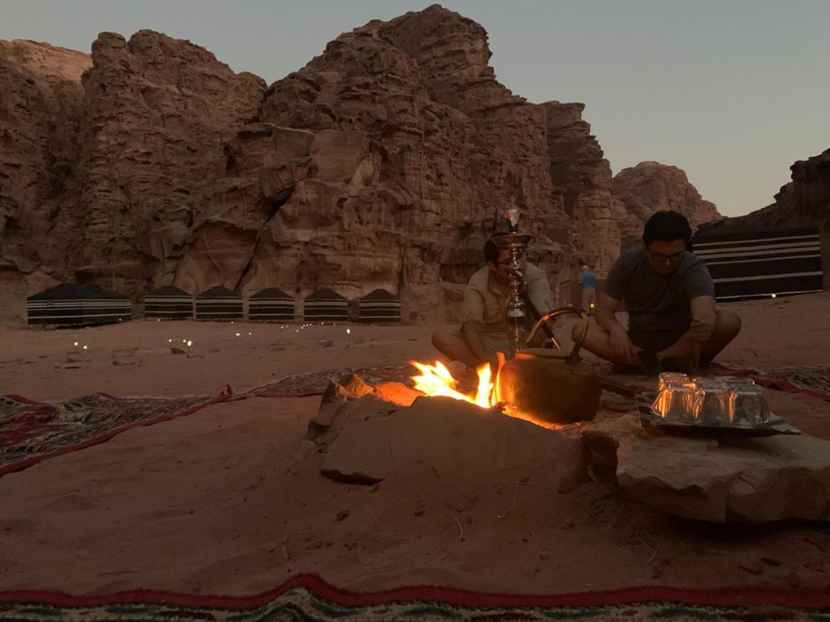 Moon City Camp Bed and Breakfast Wadi Rum Eksteriør billede