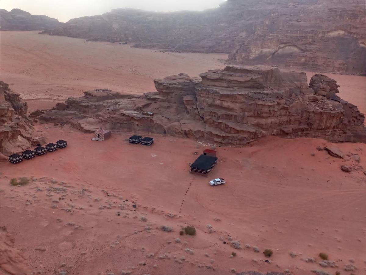 Moon City Camp Bed and Breakfast Wadi Rum Eksteriør billede